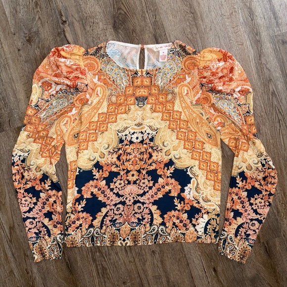Flying Tomato • Continue This Journey Woven Blouse - Picture 4 of 11